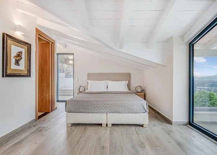 Le Roc * Agioi Deka (Corfu)